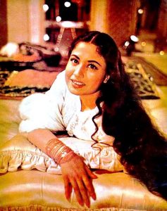 TRAGEDY QUEEN: Meena Kumari, who was considered the tragedy queen of her time, became a victim f daaru.