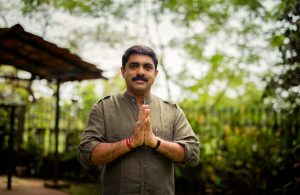 JUDAS REWARDED: Vijai Sardesai exorted his 30 pieces of silver on the form of cabinet berths for all three Goa Forward MLAs. the party was expected to support the Congress which won 17 seats, but switched loyalties to the BJP over the Congress Choice of the leader.