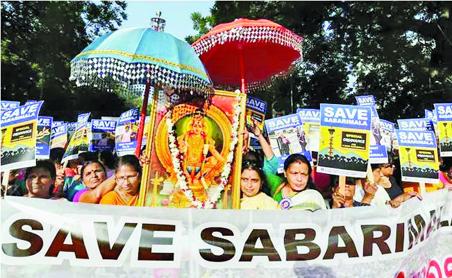 SABARIMALA PROTESTORS DEFY SUPREME COURT VERDICT