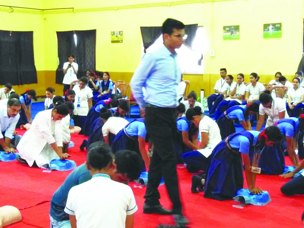 WANT TO LEARN CPR TO BE A LIFESAVER?