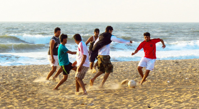 FOOTBALL IN GOA AT THE CROSSROADS