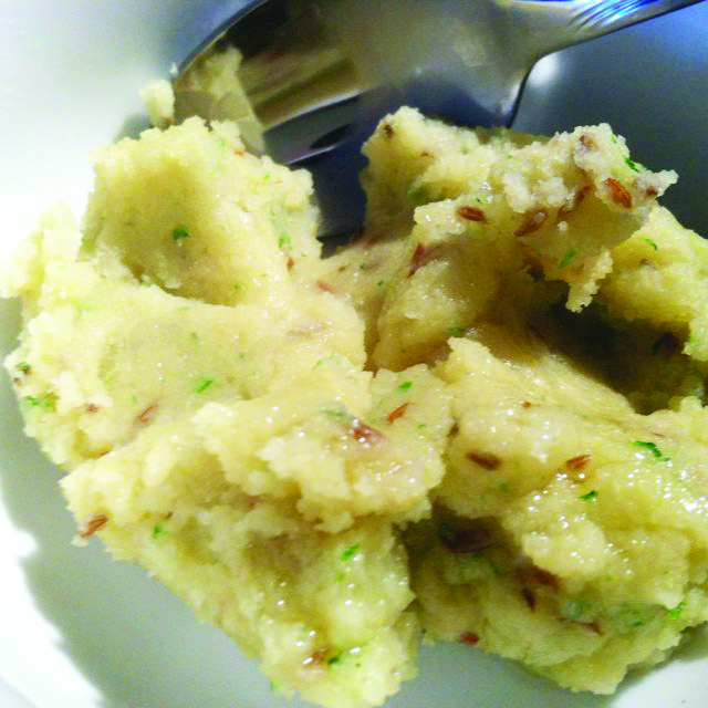 THE GUJARATI PRIZED ‘KHICHI-NO-LOT’!