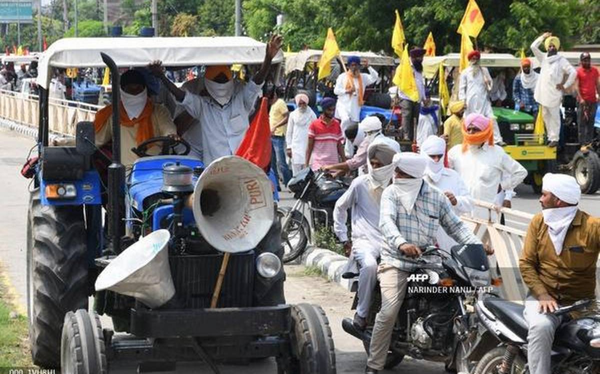 FARMERS MAY HIJACK REPUBLIC DAY PARADE!
