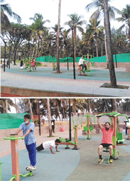 THERE’S A PUBLIC OUTDOORS FITNESS GYM AT MIRAMAR BEACH!