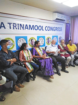 SCRAMBLE TO JOIN THE TRINAMOOL CONGRESS?