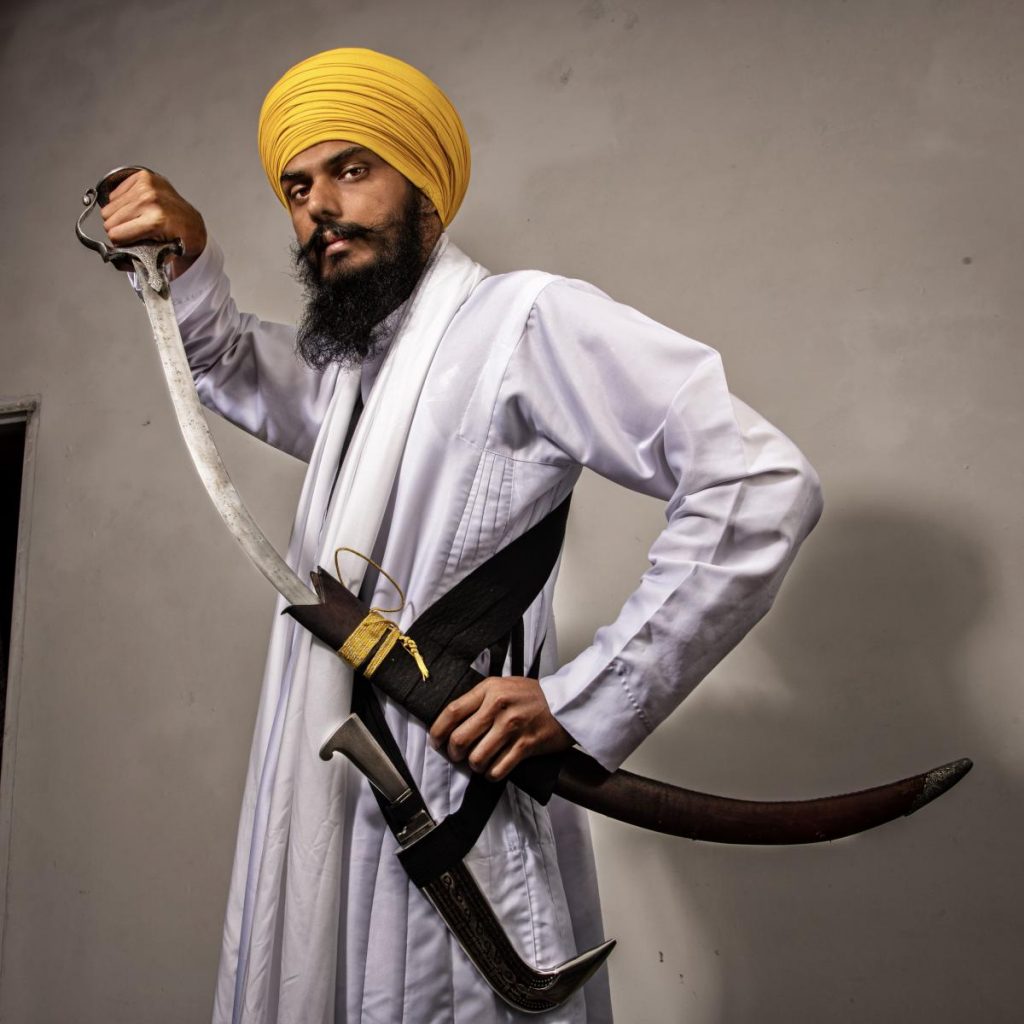 PUNJAB COLLUDING WITH AMRITPAL!By Nachiket Deuskar