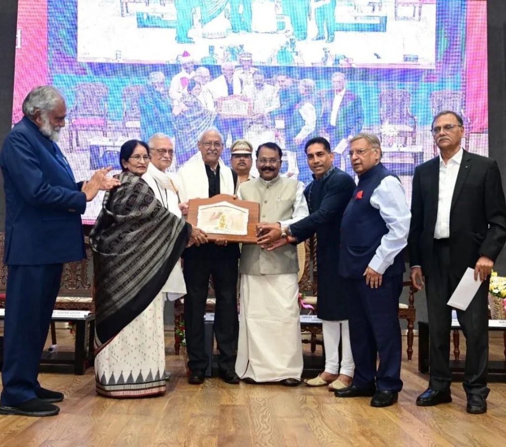 RELIGION, POLITICS DESTROY, LITERATURE UNITES! Jnanpith Award comes to Goa…