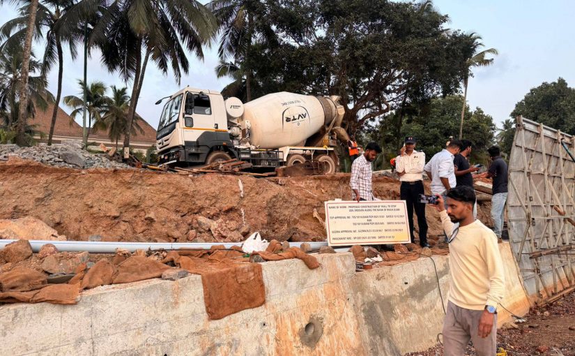 ILLEGAL WALL BY GRAND HYAT!