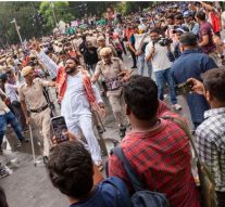 INDIA’S COCKROACH MOVEMENT PROTESTERS SHOW NO SIGN OF BACKING DOWN!By Hannah Ellis-Petersen